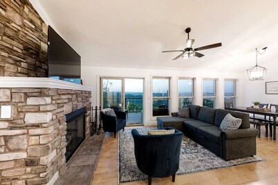 Panoramic Norris Lake Retreat・Views・Deck・Game Room