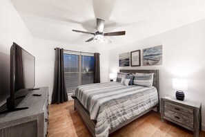 4 Schlafzimmer, Bügeleisen/Bügelbrett, WLAN, Bettwäsche