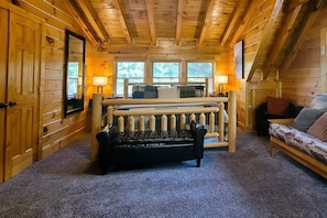 5 bedrooms, iron/ironing board, WiFi, bed sheets - Spacious Cabin, Sleeps 16, Games, Near Downtown (Pigeon Forge)