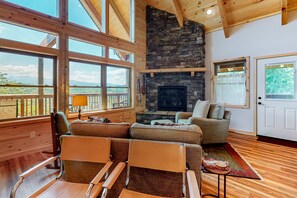 TV, fireplace, DVD player, offices