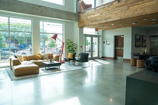 Lobby - Landing | Modern Studio, Gym, Yoga Studio (Birmingham)