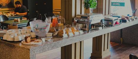 Free daily buffet breakfast