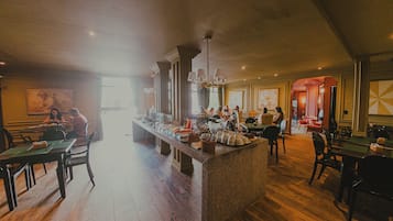 Frokostbuffé er inkludert hver dag