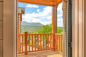 Interior - Luxe Cabin, Sleeps 14, Pool, Hot Tub, Theater Room (Pigeon Forge)