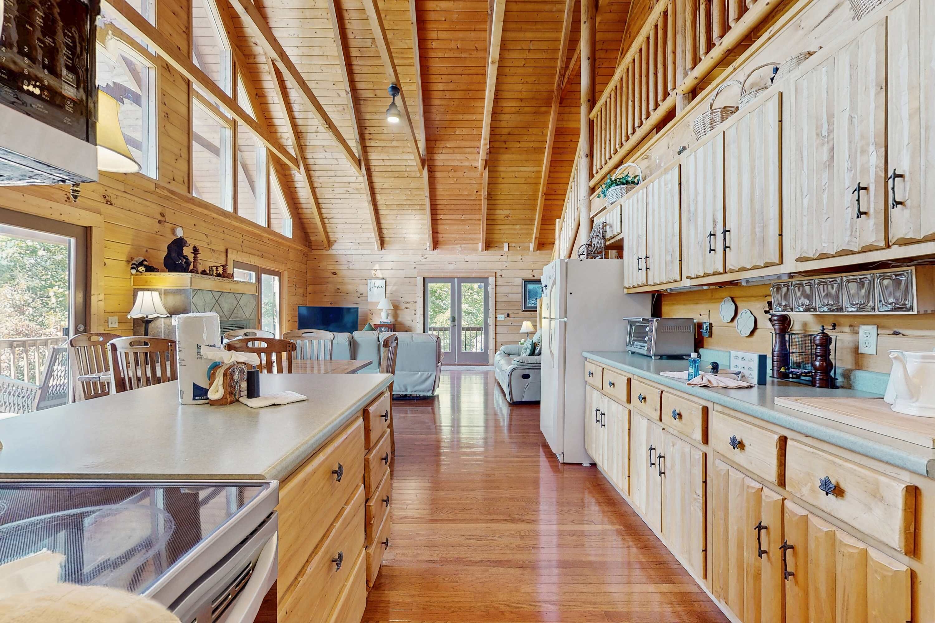 冰箱、微波炉、烤箱、炉灶