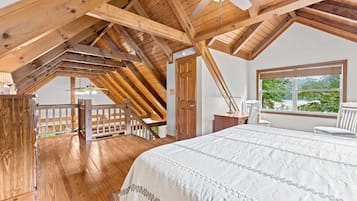 Desk, iron/ironing board, WiFi, bed sheets