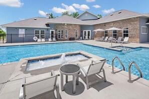 Pool - Landing | Stunning 1BD, Clubhouse, Gym (Concord)