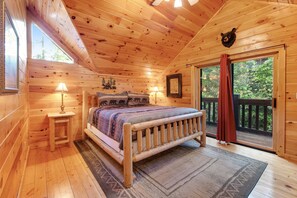 4 bedrooms, iron/ironing board, WiFi, bed sheets - Forested Hideaway, Sleeps 14・Hot Tub・Pool Access (Sevierville)