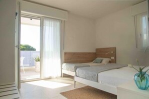 1 bedroom, free WiFi, bed sheets - Residence Bia's Beach two-room apartment Bilo D2 for 5 persons (Bibione)