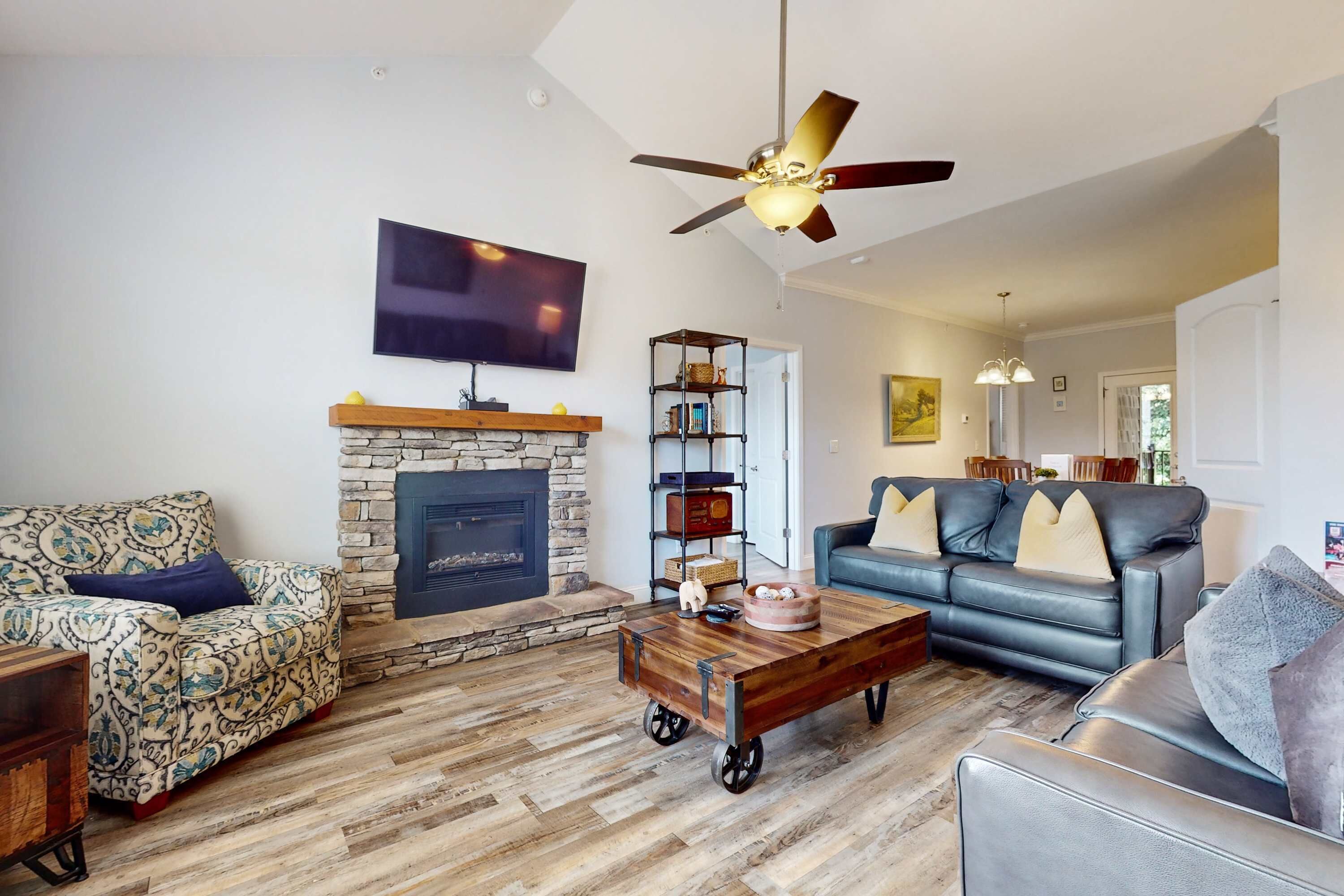 TV, fireplace, offices