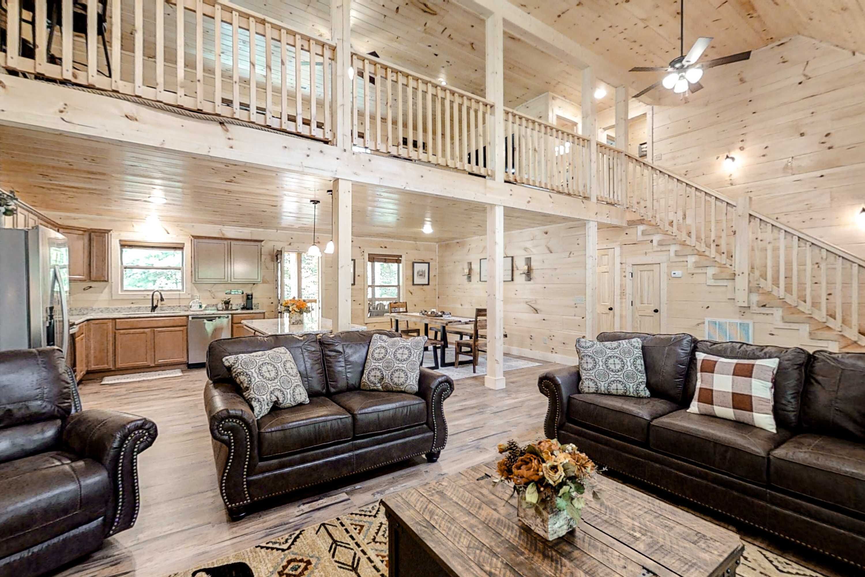 Een televisie, een open haard, videogames en een kantoor