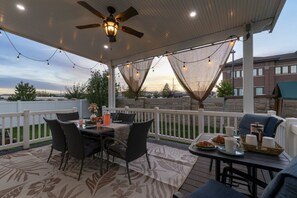 Outdoor dining - Spacious Family Retreat Near Ski Resorts (South Jordan)