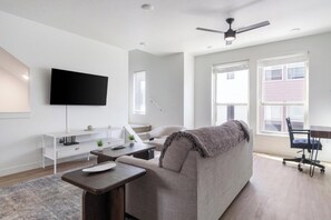 Smart TV - Landing | Modern 2BD, Gym, Clubhouse (Billings)