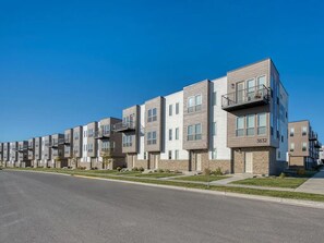 Exterior - Landing | Incredible 2BD, Clubhouse, Gym (Billings)