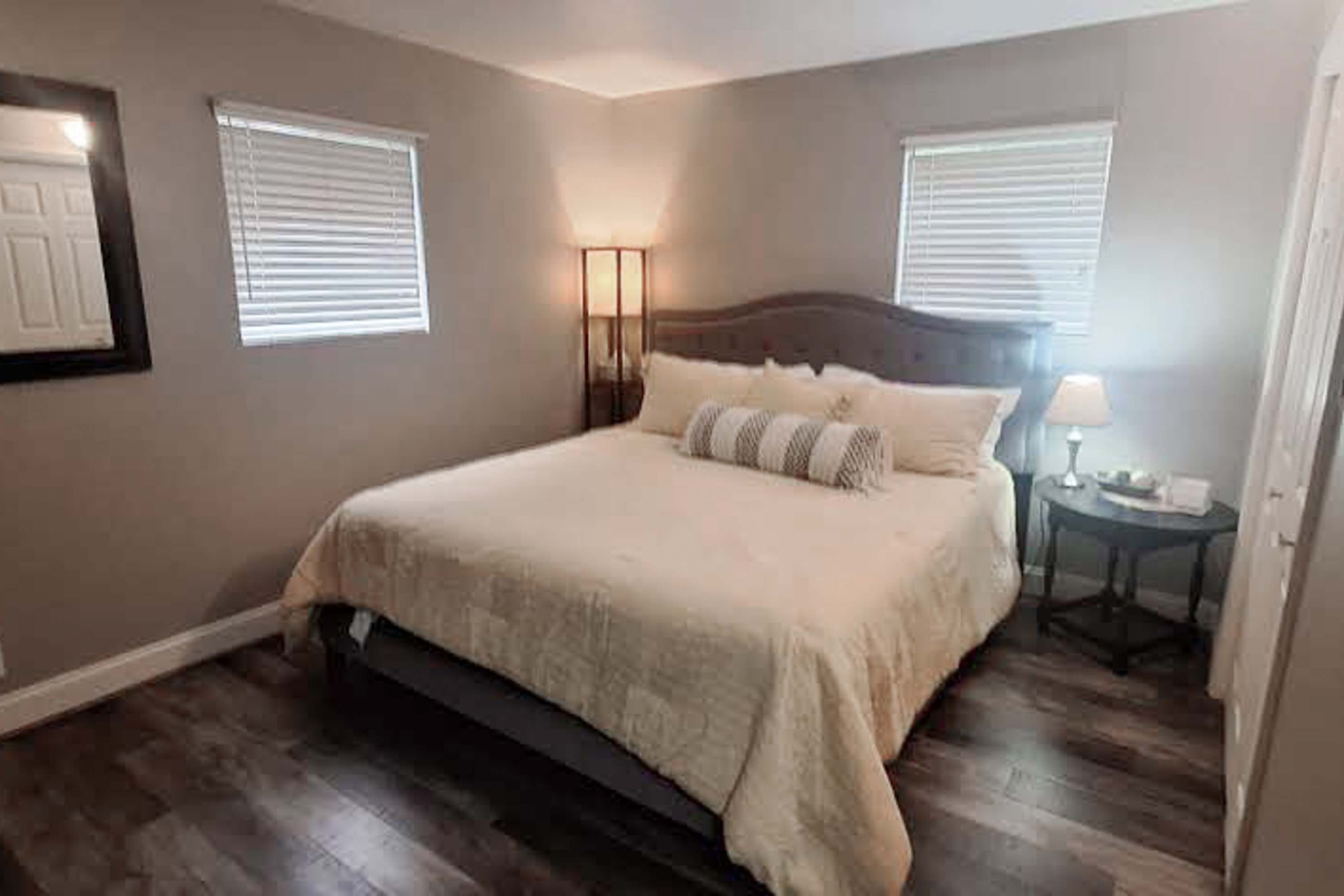 Bügeleisen/Bügelbrett, WLAN, Bettwäsche