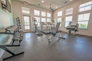 Fitness facility - Landing | Stunning 1BD, Gym, Pool (Lockhart)