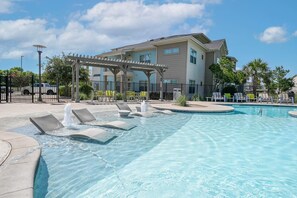 Pool - Landing | Stylish 2BD, Gym, Pool (Lockhart)