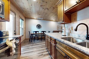 Fridge, microwave, oven, stovetop - Charming 2 Unit Cabin, Sleeps 16, 2 Hot Tubs, Grill (Pigeon Forge)