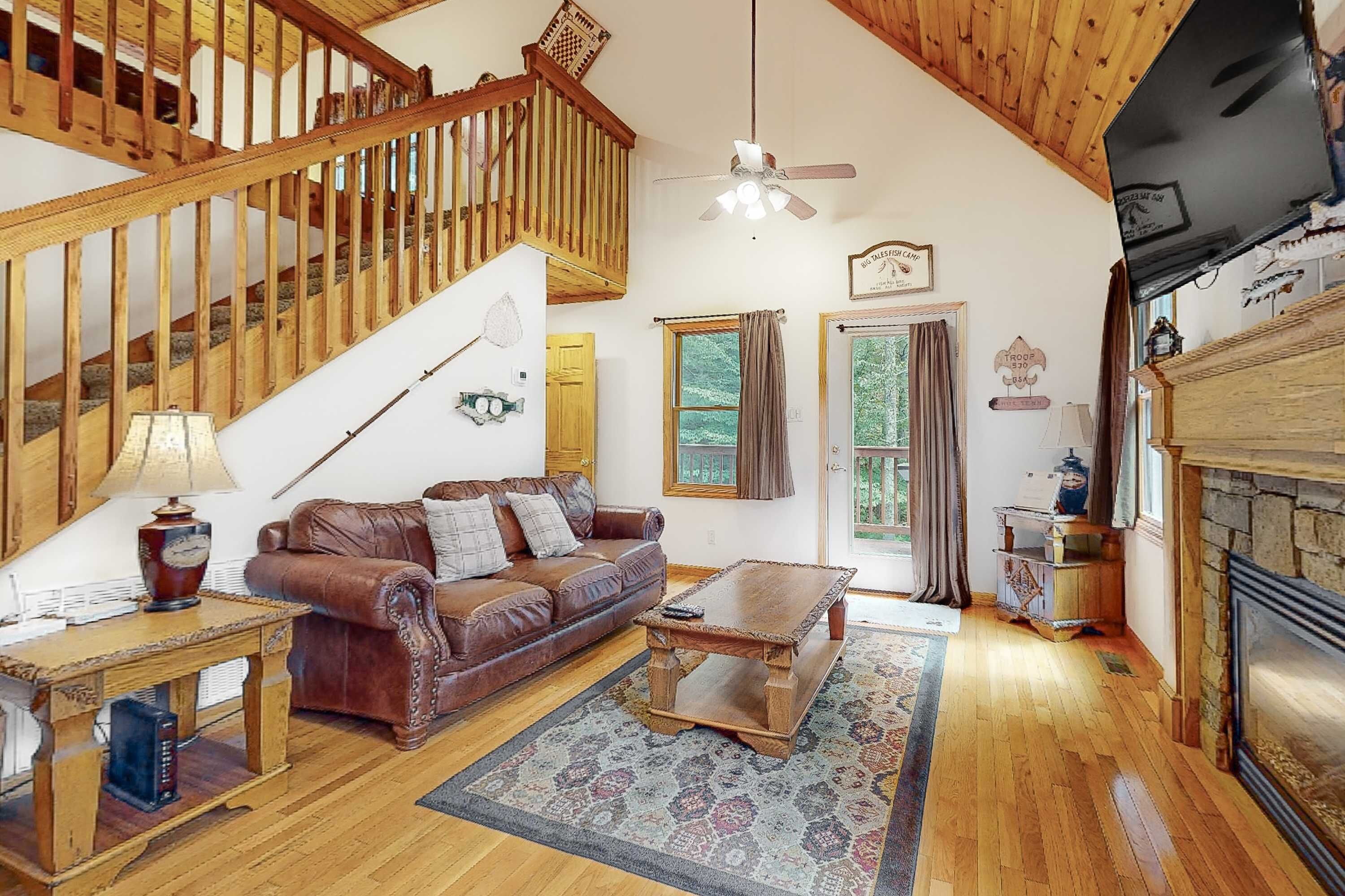 TV, fireplace, DVD player, offices