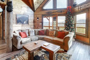 Fernseher, Kamin, Arbeitsbereiche
