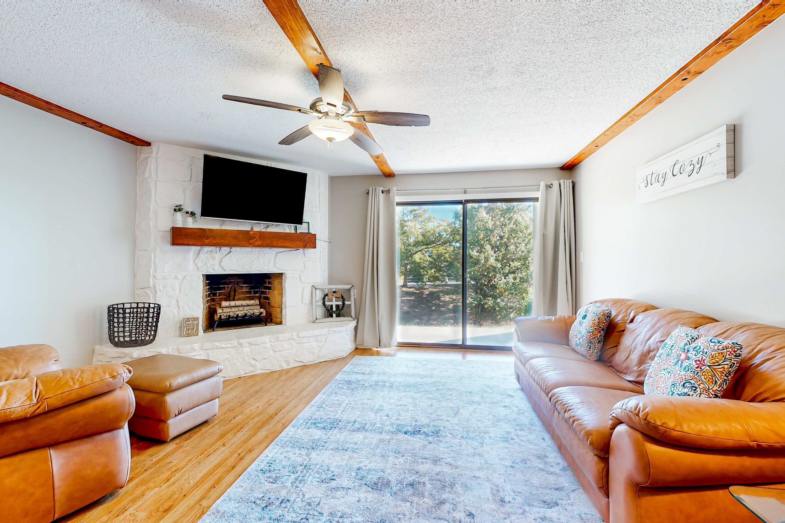 TV, fireplace, offices