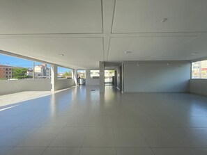 Property grounds - Cozy apartment in Ingleses, Florianópolis. Condominium with swimming pool; (Florianópolis)