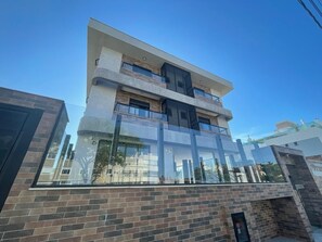 Exterior - Cozy apartment in Ingleses, Florianópolis. Condominium with swimming pool; (Florianópolis)