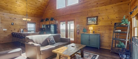 Fernseher, Kamin, Arbeitsbereiche