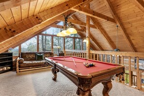 Games room - Secluded Retreat W Mtn Views, Sleeps 6, Hot Tub (Sevierville)