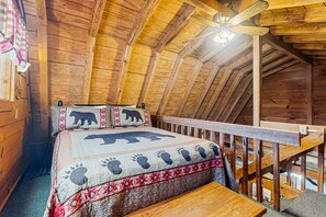 Iron/ironing board, bed sheets