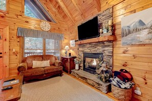 Fernseher, Kamin, DVD-Player, Tischfußball