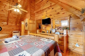 2 bedrooms, iron/ironing board, WiFi, bed sheets - Dog Friendly Cabin, Sleeps 6, Hot Tub, 3Min Parkway (Pigeon Forge)