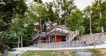 Lakefront Home, Sleeps 12 W Private Dock・Grill