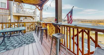 Spacious Norris Lake Retreat・View・Deck・BBQ Grill