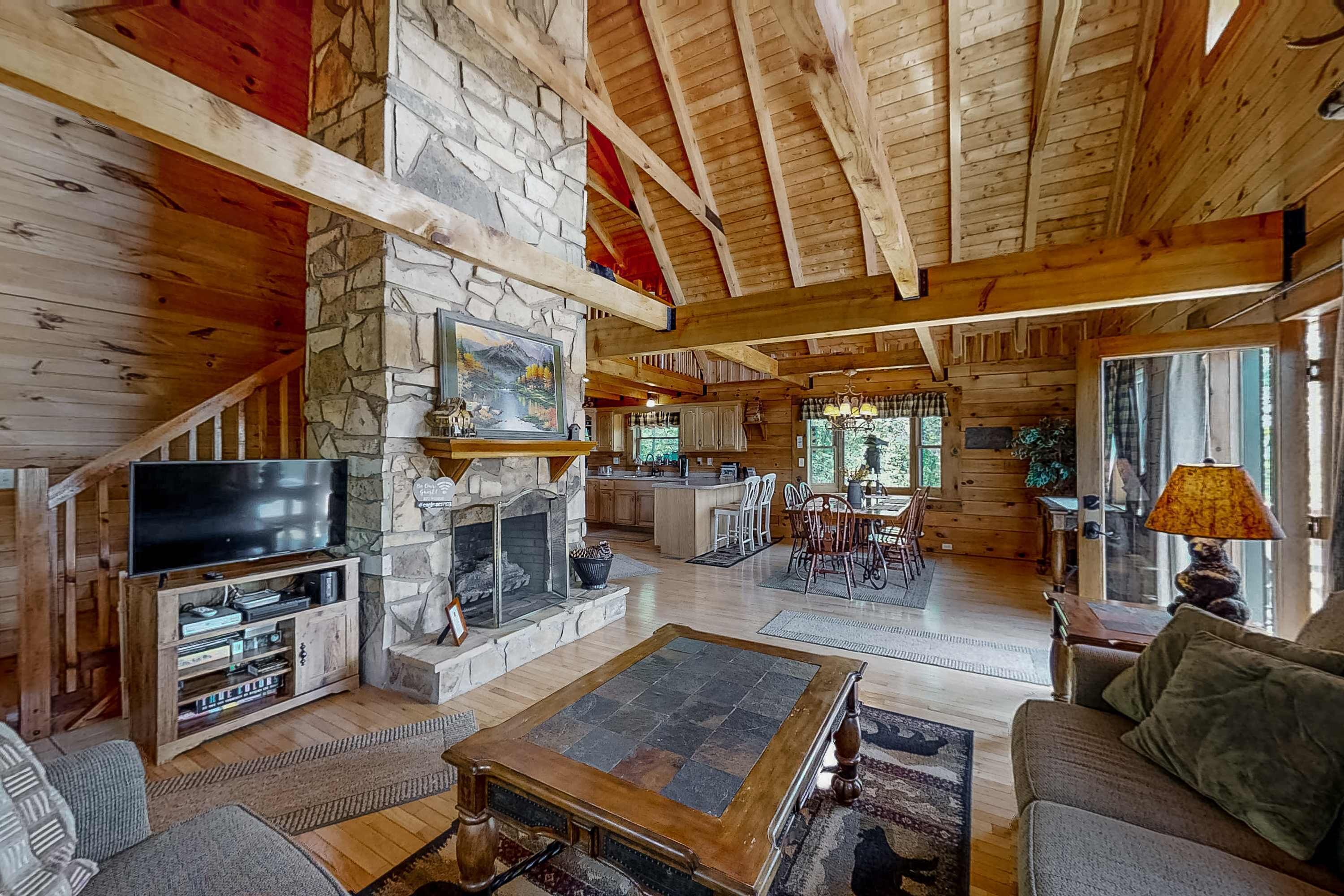 Tv, pejs, dvd-afspiller, kontorer