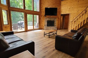 TV, fireplace, table football, offices - Spacious Cabin, Sleep 10, Hot Tub, Shared Pool, Games (Gatlinburg)
