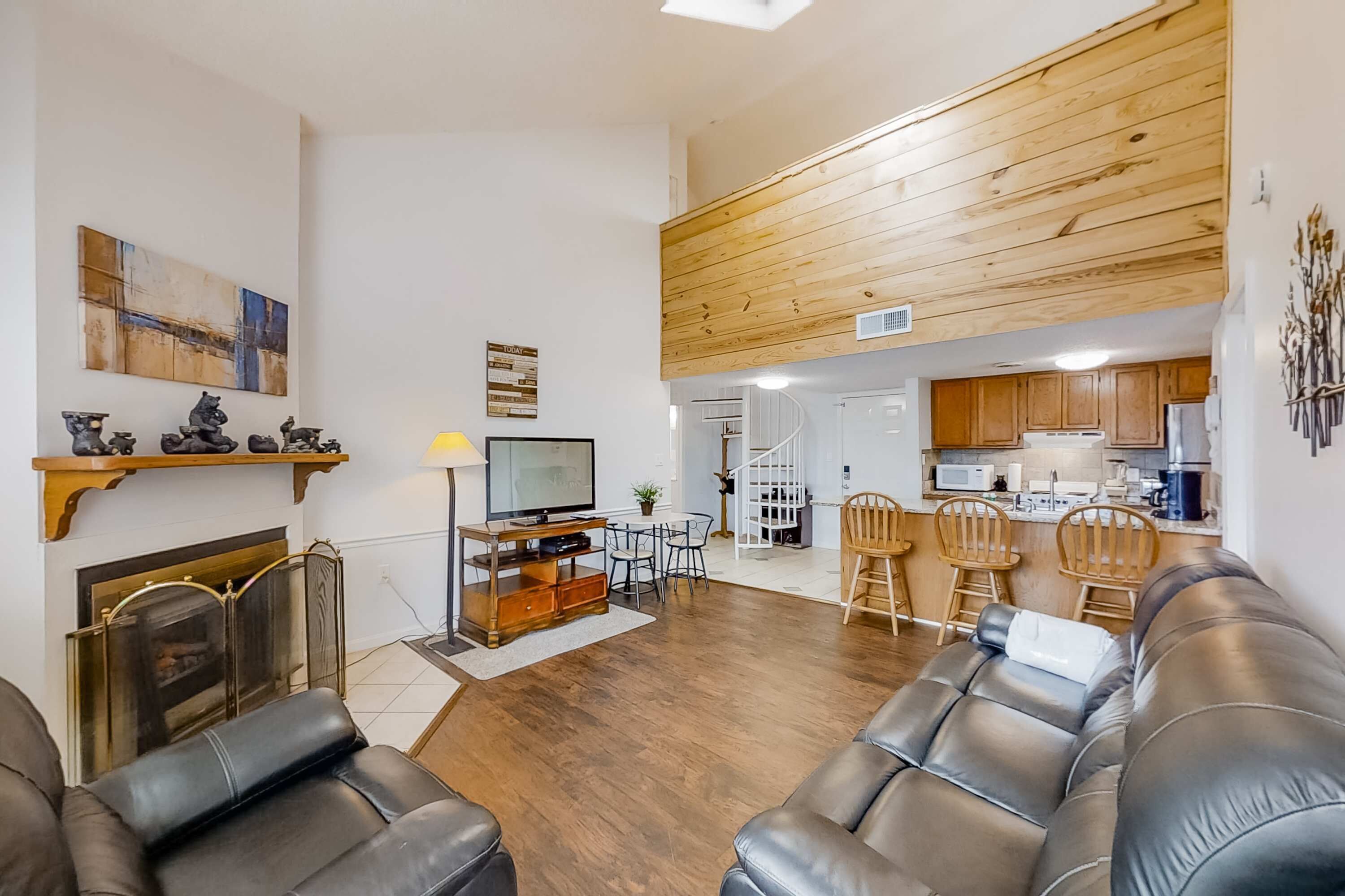 TV, fireplace, DVD player, offices