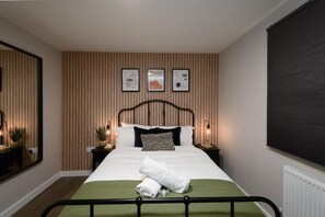 Apartment | Free WiFi - Benjamin Suite Modern 3BR Apartment (Cardiff)