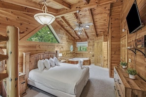 2 bedrooms, iron/ironing board, WiFi, bed sheets - Family Friendly Cabin, Sleeps 9, Hot Tub, Pool Table (Pigeon Forge)