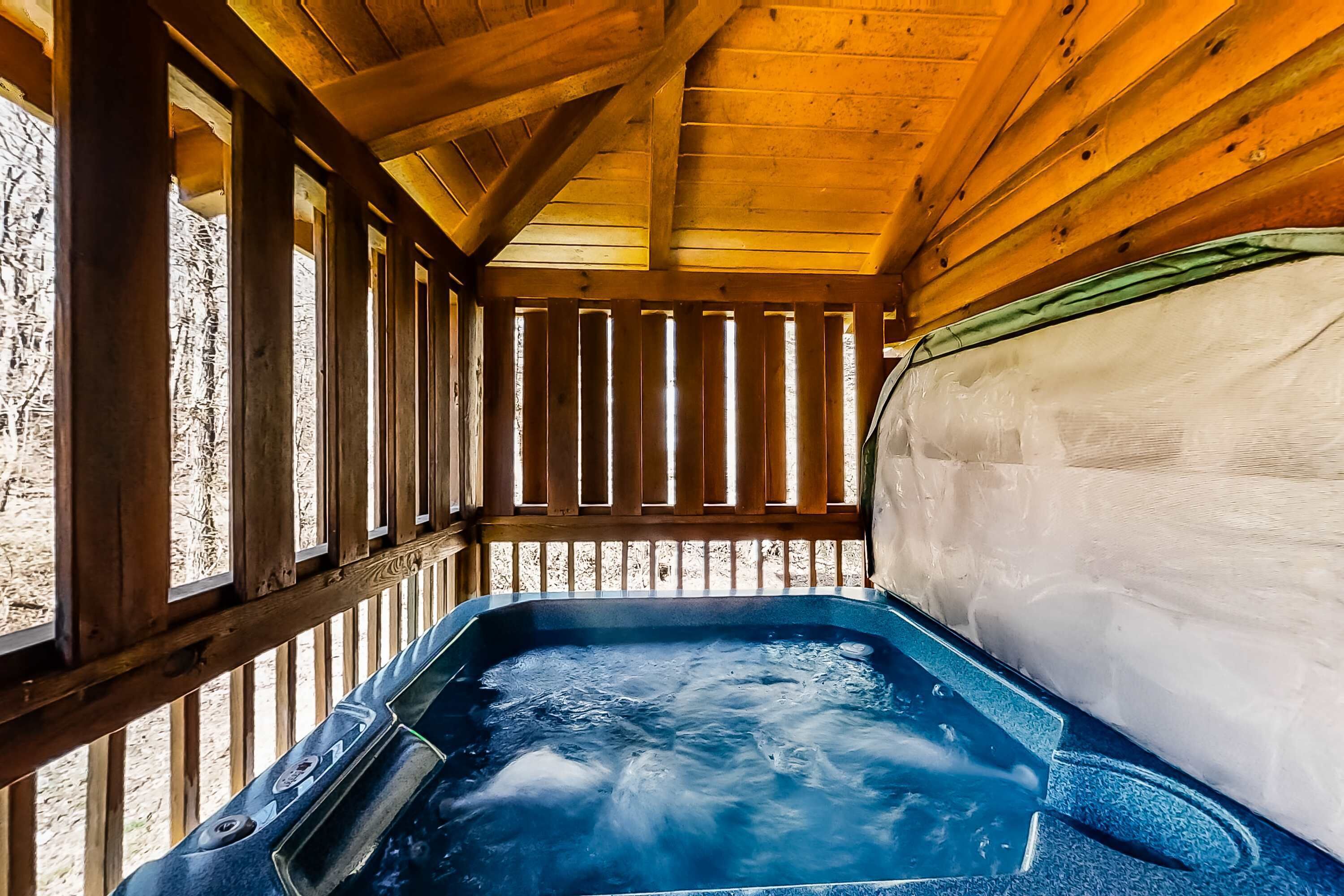 Indoor spa tub