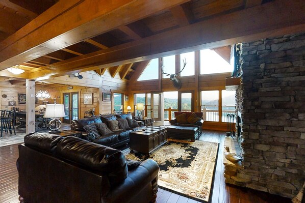 TV, fireplace, DVD player, offices - Three-Story Lake Escape w/ Hot Tub & Pool Table (New Tazewell)