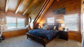 Desk, iron/ironing board, WiFi, bed sheets