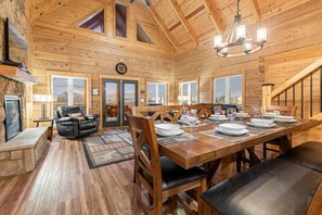 Dining - Spacious Cabin, Sleep 22, Hot Tub, Game, Theatre, View (Pigeon Forge)