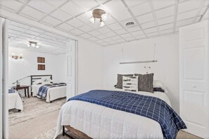 4 dormitorios, tabla de planchar con plancha, wifi y ropa de cama