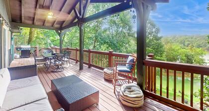 Lakefront Cabin W Private Dock・Hot Tub・Cigar room