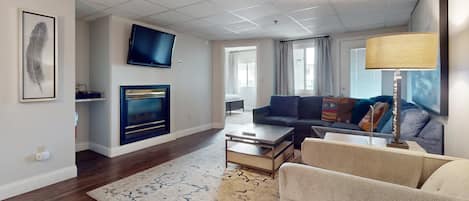 TV, fireplace, DVD player, offices