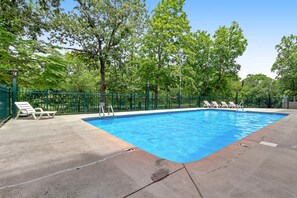 Pool - Newly Remodeled Scenic Riverfront Smokies Retreat (Pigeon Forge)