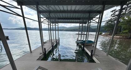 Lovely Norris Lakefront Home・Firepit・Dock・Grill