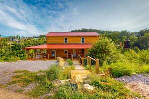 Exterior - Private Hot Tub | Mountain Views | Game Room | 3 Pools | Family-Friendly Smoky Mountain Cabin (Gatlinburg)
