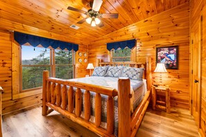 5 bedrooms, iron/ironing board, WiFi, bed sheets - Grizzly Manor, Sleep 18, Amazing Mtn Views, Hot Tub (Pigeon Forge)